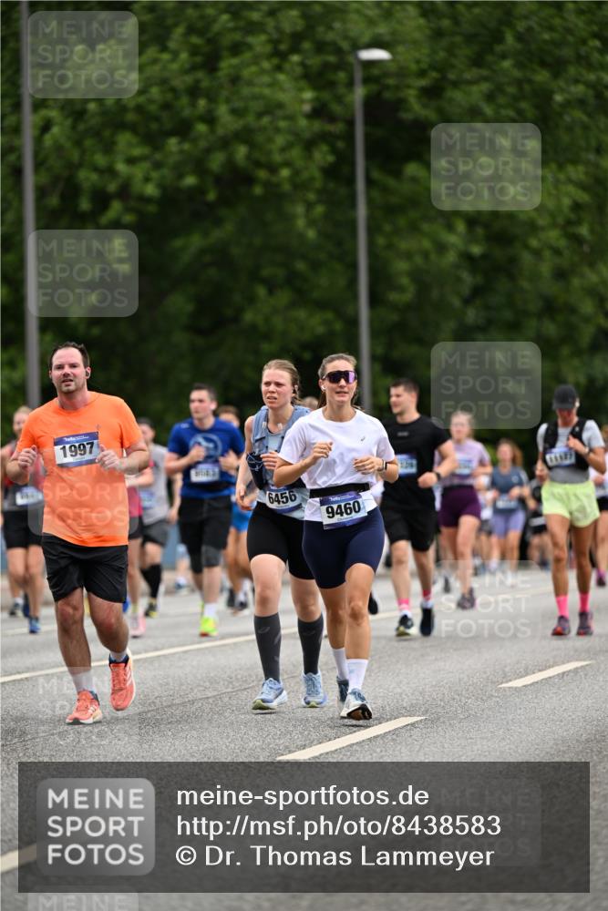 29.06.2025 - hella hamburg halbmarathon Dr. Thomas Lammeyer http://msf.ph/oto/8438583 29.06.2025 10:56:19 Kennedybrücke 1203, 1404, 1418, 1997, 3038, 3934, 4087, 4878, 5062, 5291, 5394, 5534, 6456, 6885, 6954, 6961, 7691, 7770, 7771, 7825, 7841, 8040, 8200, 9220, 9460, 9462, 9582, 9583, 9590, 9594, 9673, 10830, 11126, 11127 meine-sportfotos.de