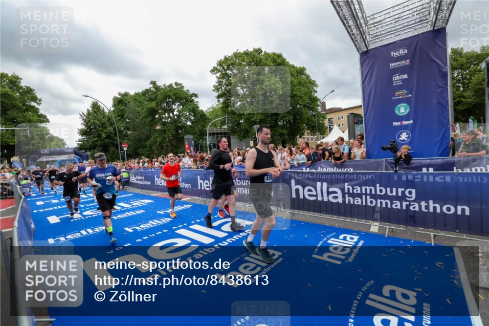 29.06.2025 - hella hamburg halbmarathon Zöllner http://msf.ph/oto/8438613 29.06.2025 10:55:29 Ziel 1130, 2252, 2771, 4189, 4951, 5287, 5319, 6591, 6938, 8487, 13234, 13236, 16213, 16334, 16609, 16985, 17603, 17940 meine-sportfotos.de