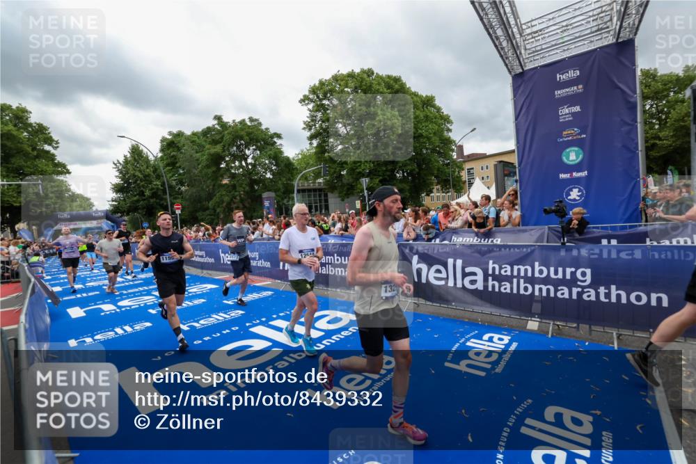 29.06.2025 - hella hamburg halbmarathon Zöllner http://msf.ph/oto/8439332 29.06.2025 10:55:39 Ziel 1120, 2955, 2982, 3037, 4897, 8573, 11039, 11554, 11568, 12196, 12515, 12544, 12584, 13267, 14036, 14592, 15896, 16110, 17615, 18064 meine-sportfotos.de