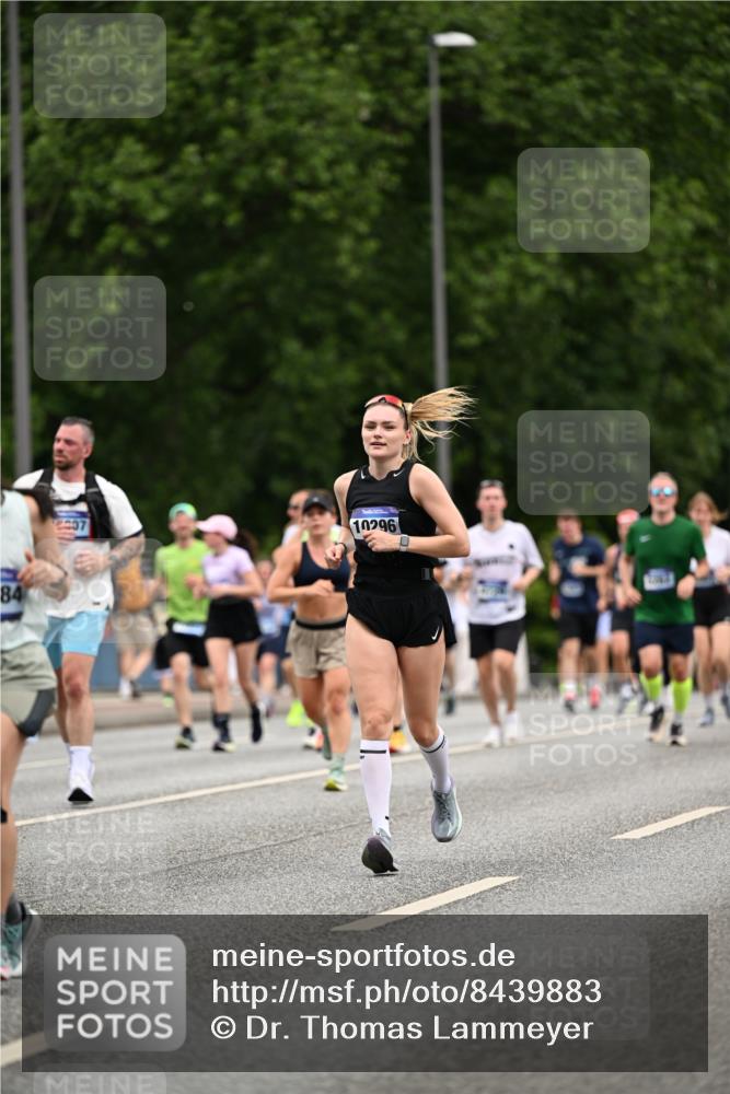 29.06.2025 - hella hamburg halbmarathon Dr. Thomas Lammeyer http://msf.ph/oto/8439883 29.06.2025 10:56:42 Kennedybrücke 1369, 1978, 2308, 2593, 3140, 3645, 4087, 4273, 4815, 5262, 5291, 6406, 6671, 6885, 6961, 6985, 7682, 7691, 7737, 8194, 8196, 8672, 9068, 9070, 9220, 9594, 9673, 9730, 10296, 10342, 10496, 10634, 10928, 11084, 11297, 11375 meine-sportfotos.de
