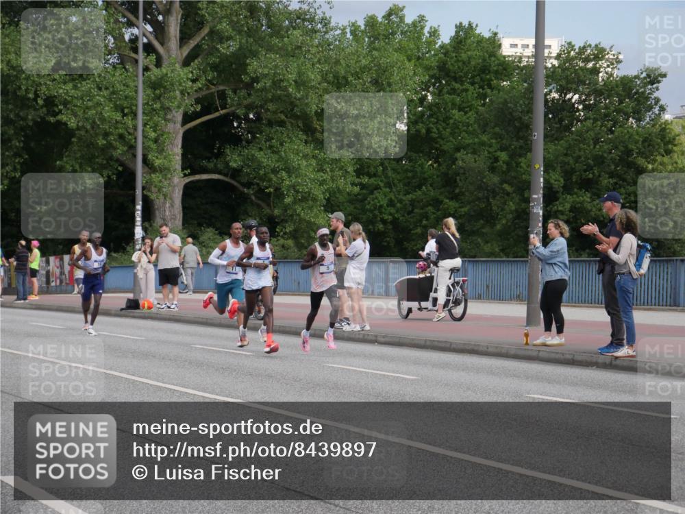 29.06.2025 - hella hamburg halbmarathon Luisa Fischer http://msf.ph/oto/8439897 29.06.2025 09:32:41 Kennedybrücke 4, 5, 7, 8, 9, 10, 11, 13, 16, 22, 23, 25, 59 meine-sportfotos.de