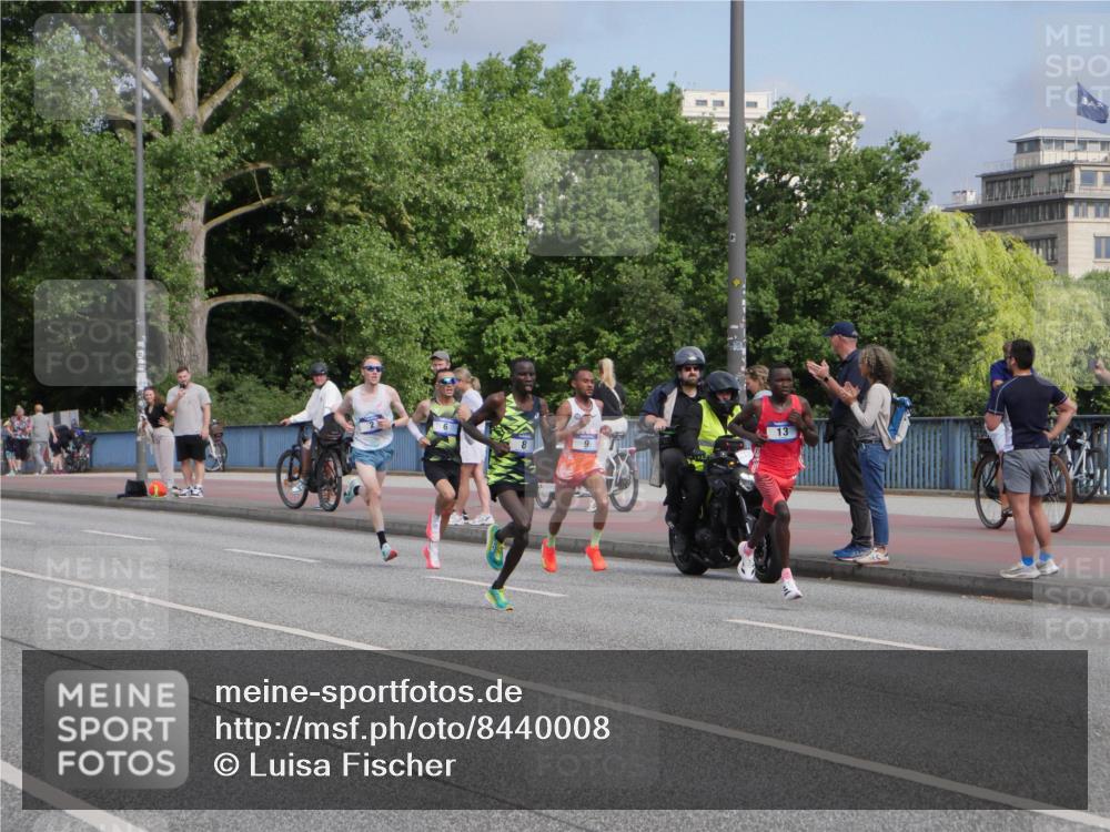 29.06.2025 - hella hamburg halbmarathon Luisa Fischer http://msf.ph/oto/8440008 29.06.2025 09:32:51 Kennedybrücke 13, 2, 4, 6, 8, 9, 10, 13 meine-sportfotos.de