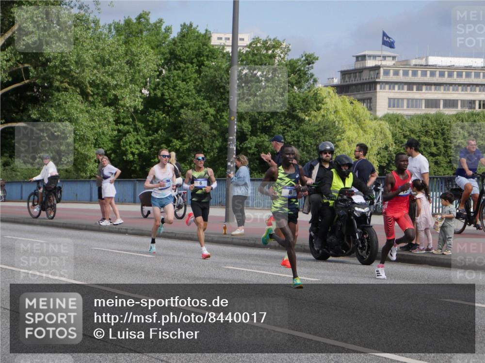 29.06.2025 - hella hamburg halbmarathon Luisa Fischer http://msf.ph/oto/8440017 29.06.2025 09:32:52 Kennedybrücke 6, 2, 4, 6, 8, 9, 10, 13 meine-sportfotos.de
