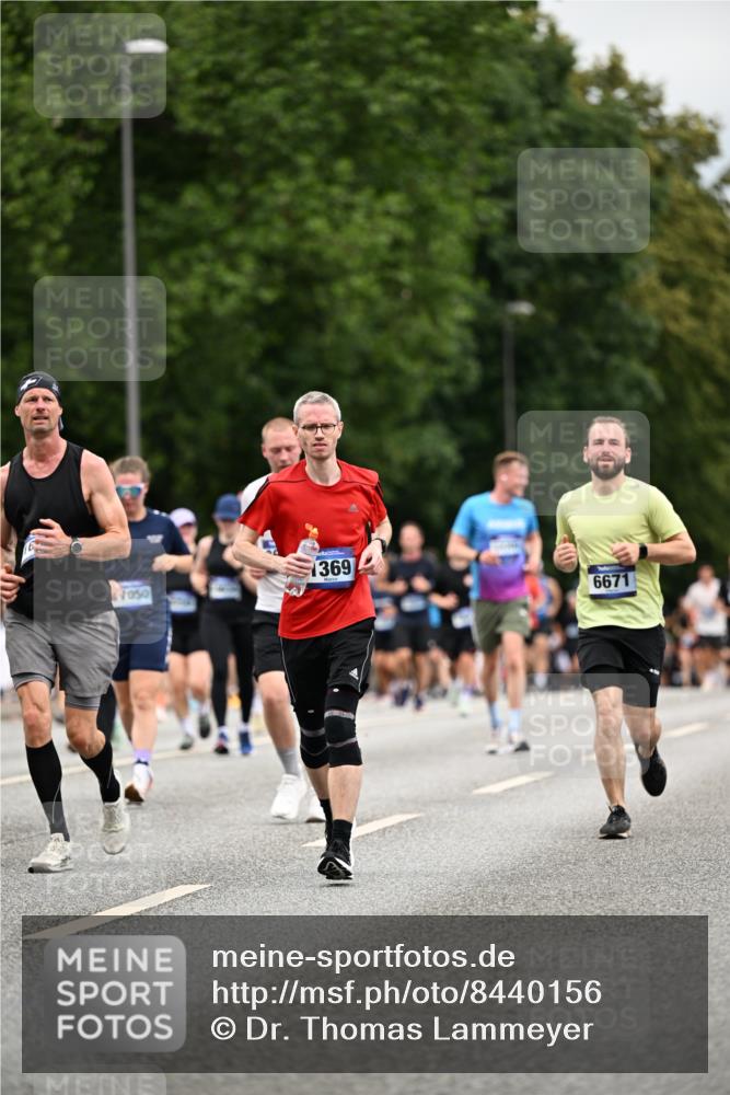 29.06.2025 - hella hamburg halbmarathon Dr. Thomas Lammeyer http://msf.ph/oto/8440156 29.06.2025 10:56:48 Kennedybrücke 1369, 1978, 2308, 2593, 3140, 3645, 4273, 4815, 5262, 5291, 6406, 6671, 6885, 6985, 7682, 7737, 8194, 8196, 8250, 8251, 8672, 9068, 9070, 9730, 10296, 10342, 10496, 10600, 10634, 10693, 10928, 11084, 11297, 11375 meine-sportfotos.de