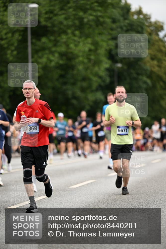 29.06.2025 - hella hamburg halbmarathon Dr. Thomas Lammeyer http://msf.ph/oto/8440201 29.06.2025 10:56:50 Kennedybrücke 1369, 1978, 2308, 2593, 3140, 3645, 3787, 4273, 4815, 5262, 6406, 6671, 6985, 7682, 7737, 8194, 8196, 8250, 8251, 8672, 9068, 9070, 9730, 10296, 10342, 10496, 10600, 10634, 10693, 10884, 10928, 11084, 11297, 11375 meine-sportfotos.de
