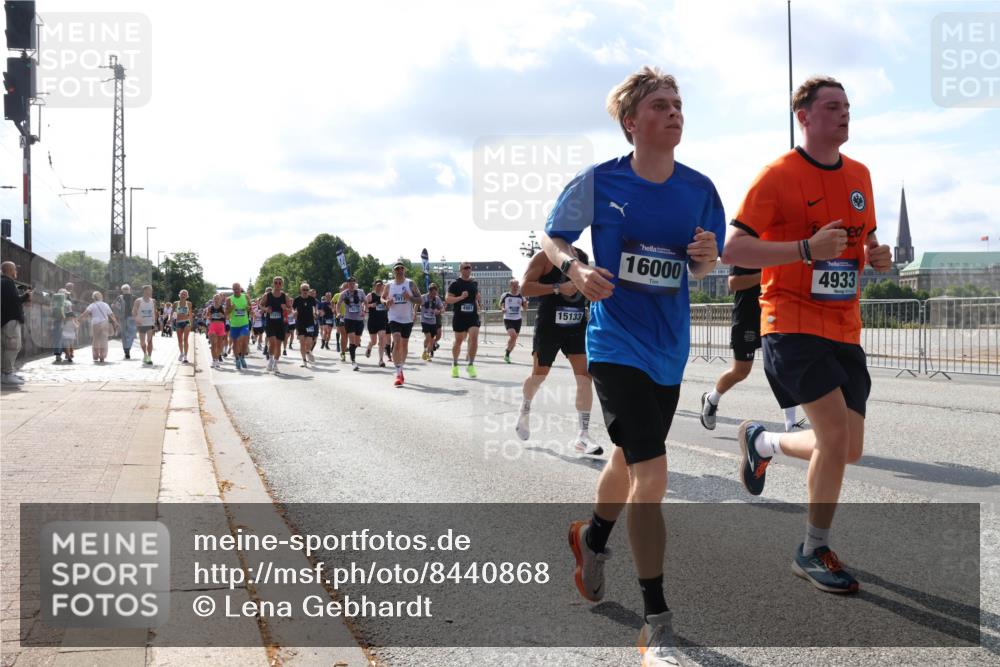29.06.2025 - hella hamburg halbmarathon Lena Gebhardt http://msf.ph/oto/8440868 29.06.2025 09:52:54 Lombardsbrücke 3917, 15133, 16000, 4933, 88888, 1012, 1070, 1163, 1169, 1176, 1220, 1391, 1415, 1512, 1613, 1735, 1782, 2048, 2189, 2213, 2233, 2590, 2788, 2970, 3021, 3098, 3109, 3124, 3304, 3907, 3917, 3928, 4080, 4277, 4497, 4691, 4933, 4981, 4997, 5007, 5011, 5132, 5476, 5477, 5682, 6081, 6152, 6550, 6712, 6716, 7005, 7067, 7093, 7147, 7191, 7325, 7432, 7451, 7599, 7843, 7865, 7961, 8145, 8467, 8664, 8852, 10796, 11779, 12046, 13403, 13614, 14257 meine-sportfotos.de