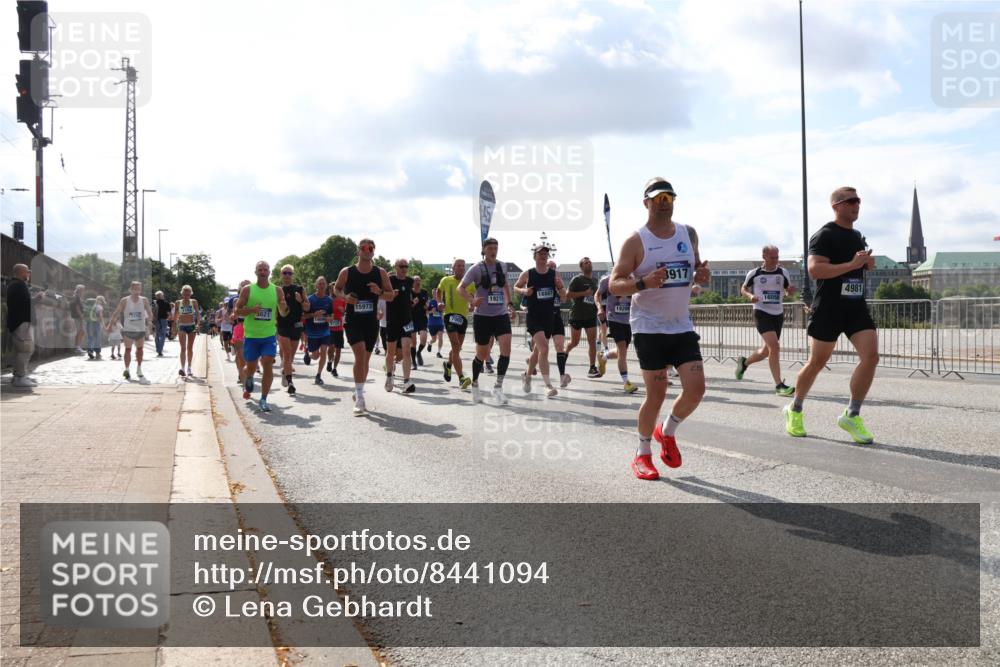 29.06.2025 - hella hamburg halbmarathon Lena Gebhardt http://msf.ph/oto/8441094 29.06.2025 09:52:56 Lombardsbrücke 3021, 3722, 15973, 7005, 19210, 19206, 3917, 4981, 1012, 1070, 1163, 1169, 1176, 1220, 1391, 1415, 1512, 1613, 1735, 1782, 2048, 2189, 2213, 2233, 2234, 2590, 2788, 2970, 3021, 3098, 3109, 3124, 3304, 3907, 3917, 3928, 4080, 4277, 4497, 4691, 4933, 4981, 4997, 5007, 5132, 5476, 5477, 5682, 6081, 6152, 6712, 6716, 7005, 7067, 7093, 7147, 7191, 7325, 7432, 7451, 7599, 7843, 7865, 7961, 8063, 8145, 8467, 8664, 10796, 11779, 13403, 13614, 14257 meine-sportfotos.de