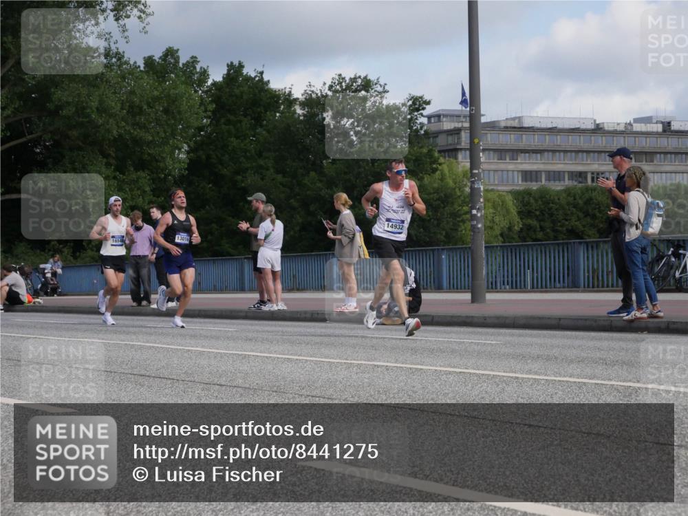 29.06.2025 - hella hamburg halbmarathon Luisa Fischer http://msf.ph/oto/8441275 29.06.2025 09:41:20 Kennedybrücke 13016, 16548, 14932 meine-sportfotos.de