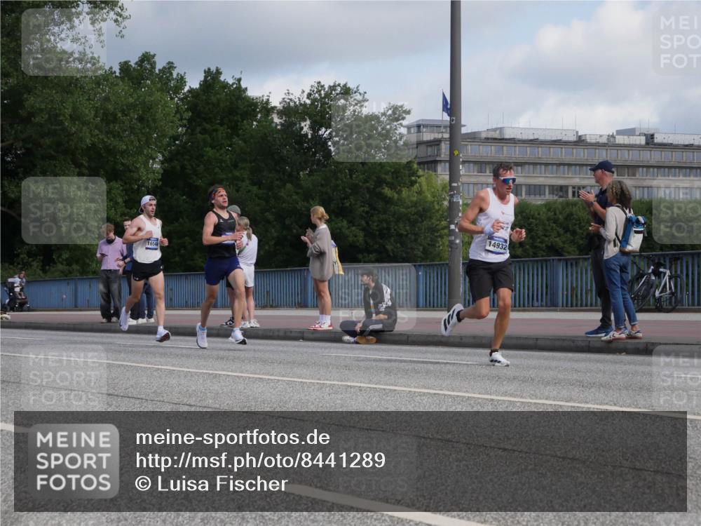 29.06.2025 - hella hamburg halbmarathon Luisa Fischer http://msf.ph/oto/8441289 29.06.2025 09:41:21 Kennedybrücke 16548, 14932 meine-sportfotos.de