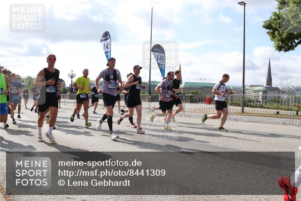 29.06.2025 - hella hamburg halbmarathon Lena Gebhardt http://msf.ph/oto/8441309 29.06.2025 09:52:57 Lombardsbrücke 15973, 7005, 1, 45, 1, 45, 19210, 1888, 192, 1012, 1070, 1163, 1169, 1176, 1220, 1391, 1415, 1512, 1613, 1735, 1782, 2048, 2189, 2213, 2233, 2234, 2590, 2788, 2970, 3021, 3098, 3109, 3124, 3304, 3907, 3917, 3928, 4080, 4277, 4497, 4691, 4933, 4981, 4997, 5007, 5132, 5476, 5477, 5623, 5682, 6081, 6152, 6712, 6716, 7005, 7067, 7093, 7147, 7191, 7325, 7432, 7451, 7599, 7843, 7865, 7961, 8063, 8145, 8467, 8664, 10796, 11779, 13403, 13614, 14257 meine-sportfotos.de
