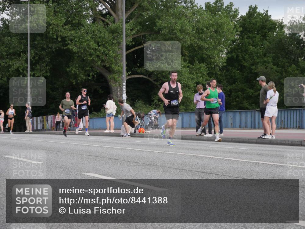 29.06.2025 - hella hamburg halbmarathon Luisa Fischer http://msf.ph/oto/8441388 29.06.2025 09:41:30 Kennedybrücke 18848, 1910, 11342, 699, 6699 meine-sportfotos.de