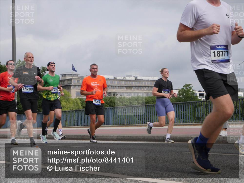 29.06.2025 - hella hamburg halbmarathon Luisa Fischer http://msf.ph/oto/8441401 29.06.2025 10:22:22 Kennedybrücke 15780, 15817, 17238, 5034, 18777, 1325, 1332, 1718, 1755, 2017, 2589, 2895, 3105, 3118, 4110, 4722, 5034, 5080, 5098, 6270, 6542, 6736, 7252, 8575, 8761, 9252, 9270, 9272, 9856, 10124, 10129 meine-sportfotos.de