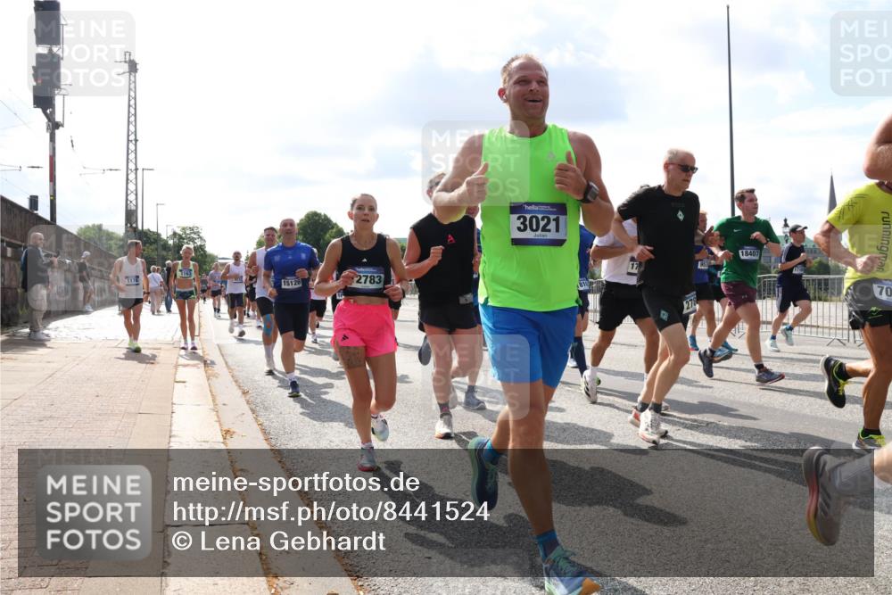 29.06.2025 - hella hamburg halbmarathon Lena Gebhardt http://msf.ph/oto/8441524 29.06.2025 09:52:58 Lombardsbrücke 1163, 1176, 15126, 2783, 3021, 17, 18407, 70, 1012, 1070, 1163, 1169, 1176, 1220, 1391, 1415, 1512, 1613, 1735, 1782, 2048, 2189, 2213, 2233, 2234, 2590, 2788, 2970, 3021, 3098, 3109, 3124, 3304, 3907, 3917, 3928, 4080, 4277, 4497, 4691, 4933, 4981, 4997, 5007, 5132, 5476, 5477, 5623, 5682, 6081, 6152, 6712, 6716, 7005, 7067, 7093, 7147, 7191, 7325, 7432, 7450, 7451, 7599, 7843, 7865, 7961, 8063, 8145, 8467, 8664, 10796, 11779, 13403, 13614 meine-sportfotos.de