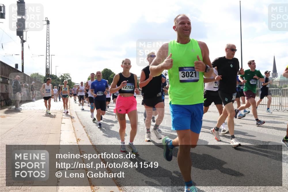 29.06.2025 - hella hamburg halbmarathon Lena Gebhardt http://msf.ph/oto/8441549 29.06.2025 09:52:59 Lombardsbrücke 1176, 1163, 15126, 1021, 12783, 3021, 18407, 17, 1012, 1070, 1163, 1176, 1220, 1391, 1415, 1512, 1613, 1735, 1782, 2048, 2189, 2213, 2233, 2234, 2590, 2788, 2970, 3021, 3098, 3109, 3124, 3304, 3907, 3917, 3928, 4080, 4277, 4497, 4553, 4691, 4933, 4981, 4997, 5007, 5132, 5476, 5477, 5623, 5682, 6081, 6152, 6203, 6712, 6716, 7005, 7067, 7093, 7147, 7191, 7204, 7325, 7450, 7451, 7599, 7843, 7865, 7961, 8063, 8145, 8467, 8664, 10796, 13403 meine-sportfotos.de