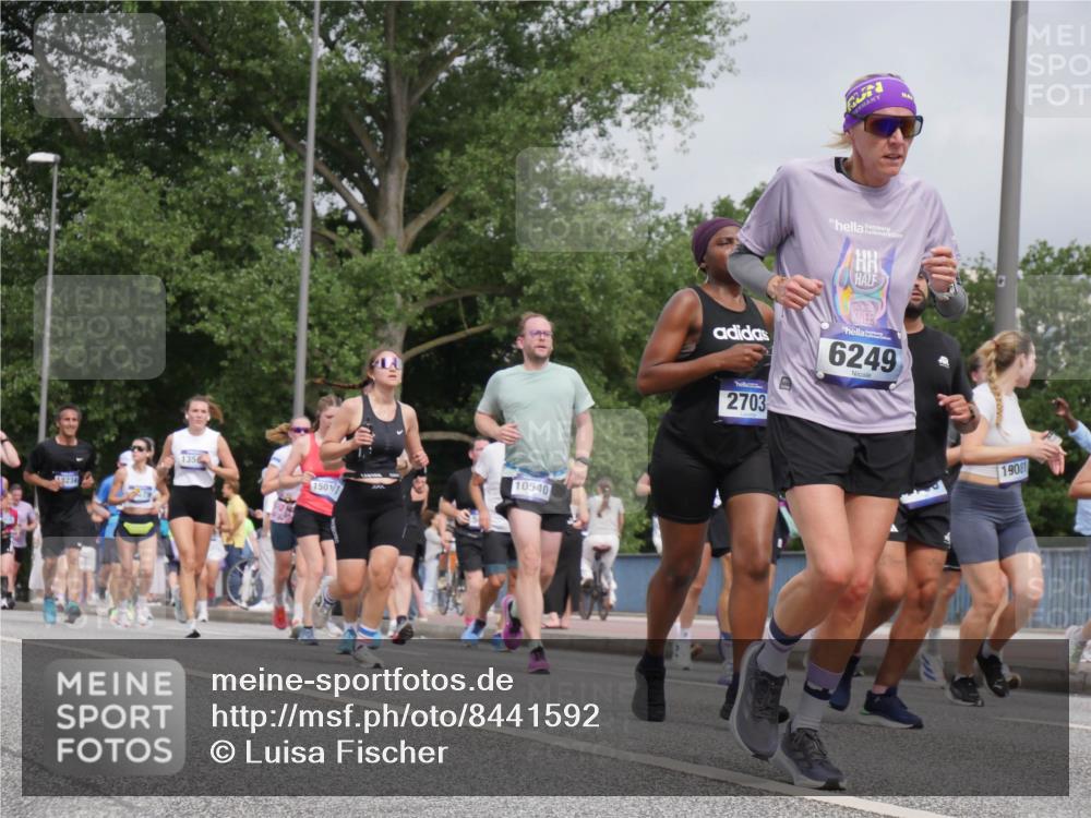 29.06.2025 - hella hamburg halbmarathon Luisa Fischer http://msf.ph/oto/8441592 29.06.2025 10:22:37 Kennedybrücke 9234, 1356, 10540, 150, 2703, 6249, 19081, 1159, 1160, 1708, 2703, 2812, 4170, 5178, 6249, 8778, 10540 meine-sportfotos.de