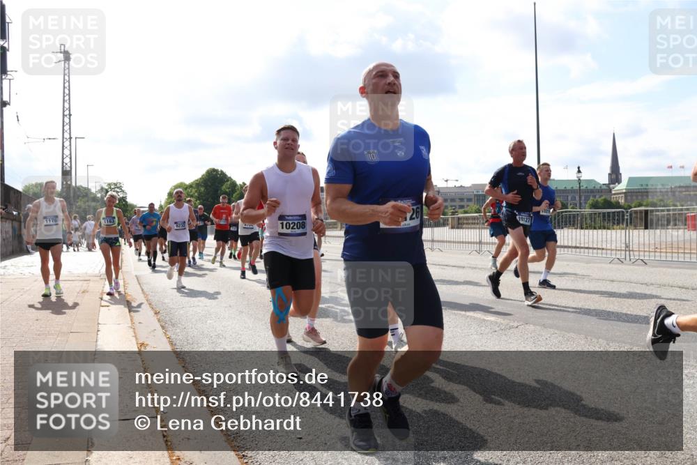 29.06.2025 - hella hamburg halbmarathon Lena Gebhardt http://msf.ph/oto/8441738 29.06.2025 09:53:00 Lombardsbrücke 1176, 1163, 9232, 510, 10, 10208, 19127, 1012, 1070, 1163, 1176, 1220, 1391, 1415, 1512, 1613, 1735, 1782, 2048, 2189, 2213, 2233, 2234, 2590, 2788, 2970, 3021, 3098, 3109, 3124, 3304, 3907, 3917, 3928, 4080, 4277, 4497, 4553, 4691, 4933, 4981, 4997, 5007, 5132, 5476, 5477, 5623, 5682, 6081, 6152, 6203, 6712, 6716, 7005, 7067, 7093, 7147, 7191, 7204, 7325, 7450, 7451, 7599, 7765, 7843, 7865, 7961, 8063, 8145, 8467, 8664, 10796, 13403 meine-sportfotos.de