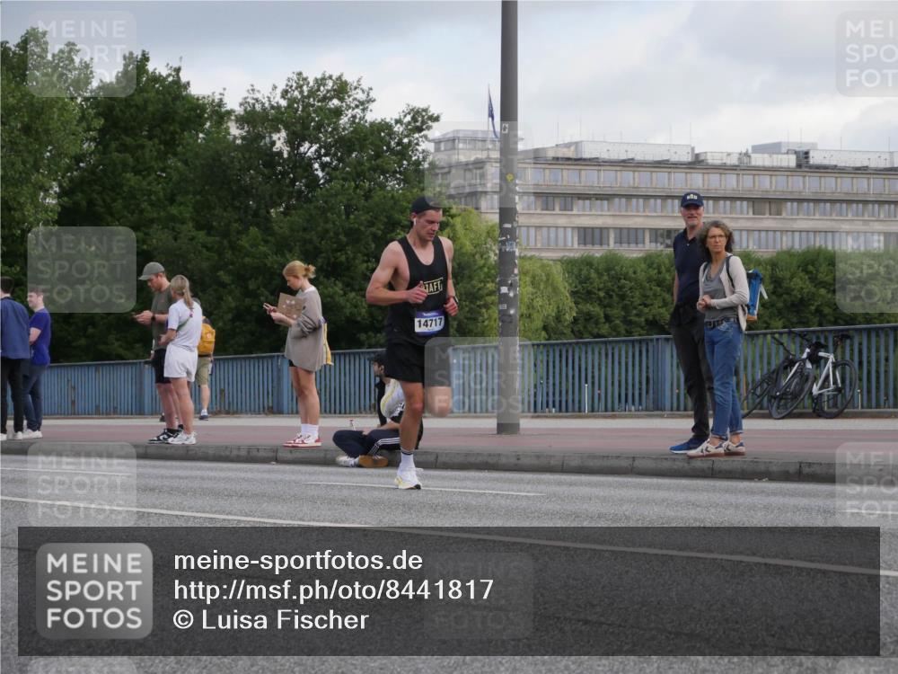 29.06.2025 - hella hamburg halbmarathon Luisa Fischer http://msf.ph/oto/8441817 29.06.2025 09:42:01 Kennedybrücke 14717, 2659, 3720 meine-sportfotos.de