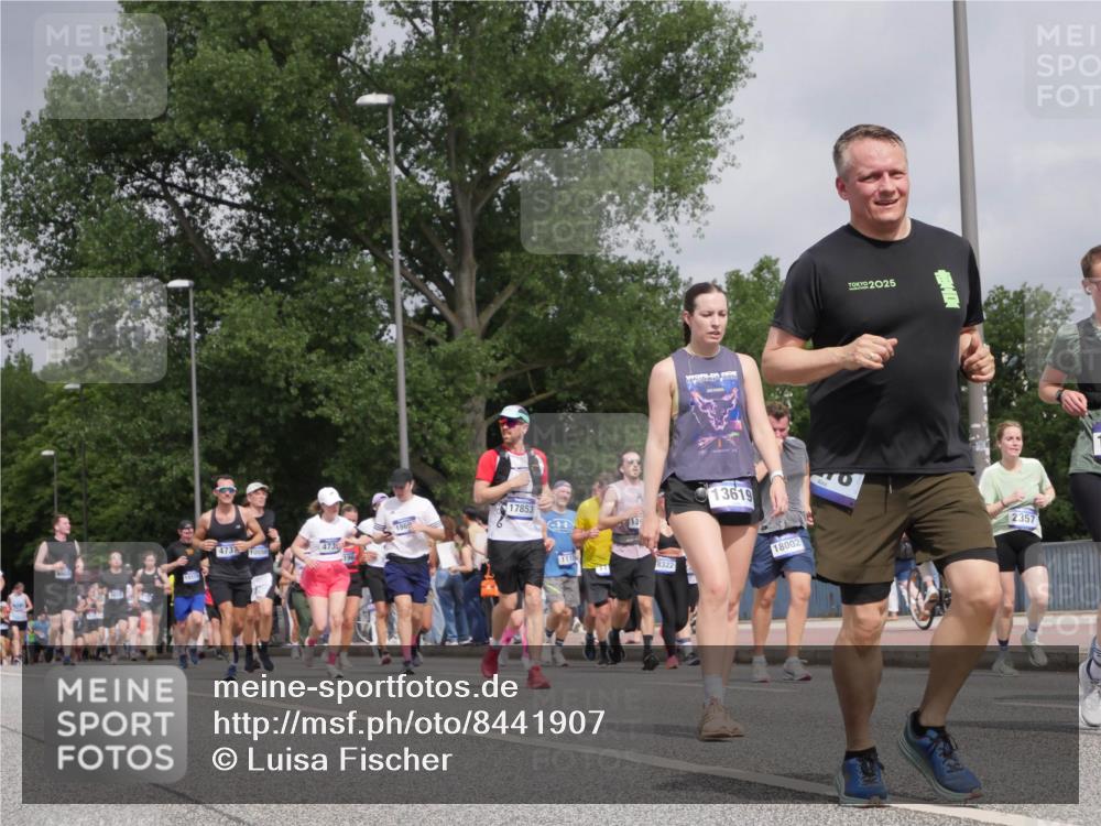 29.06.2025 - hella hamburg halbmarathon Luisa Fischer http://msf.ph/oto/8441907 29.06.2025 10:23:13 Kennedybrücke 17853, 1869, 13, 473, 10550, 4739, 18322, 13619, 2025, 18002, 2357, 1110, 1115, 2357, 3278, 3678, 4539, 4614, 4737, 4739, 5849, 7744, 7917, 8387, 9196, 9735, 10550, 10622 meine-sportfotos.de
