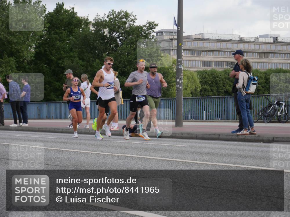 29.06.2025 - hella hamburg halbmarathon Luisa Fischer http://msf.ph/oto/8441965 29.06.2025 09:42:10 Kennedybrücke 52, 9255, 34, 35, 52, 54, 6530, 9255, 10650 meine-sportfotos.de