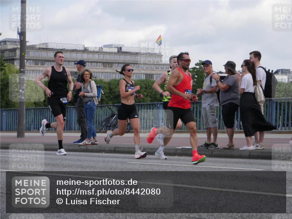29.06.2025 - hella hamburg halbmarathon Luisa Fischer http://msf.ph/oto/8442080 29.06.2025 09:42:16 Kennedybrücke 6530, 601, 34, 54, 6530, 10650 meine-sportfotos.de