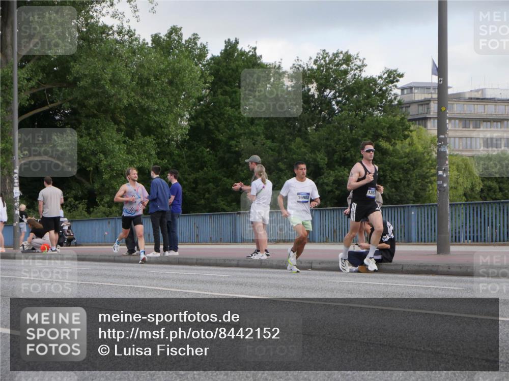 29.06.2025 - hella hamburg halbmarathon Luisa Fischer http://msf.ph/oto/8442152 29.06.2025 09:42:22 Kennedybrücke 15, 16988, 1261, 9447 meine-sportfotos.de