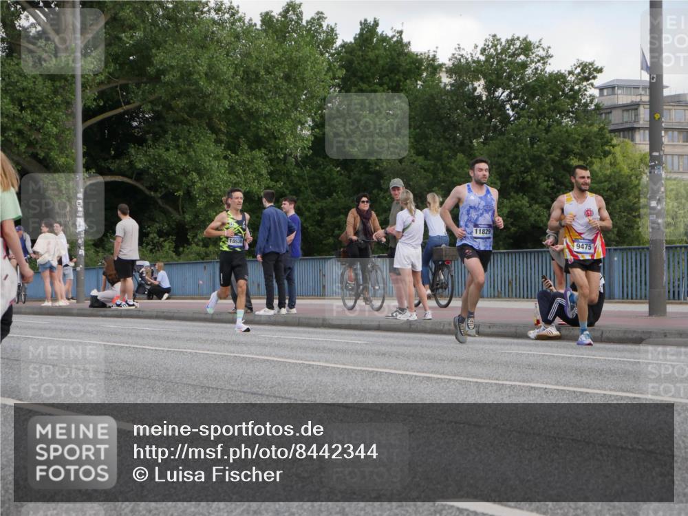 29.06.2025 - hella hamburg halbmarathon Luisa Fischer http://msf.ph/oto/8442344 29.06.2025 09:42:36 Kennedybrücke 11829, 9475, 18930, 5253, 6816, 9151, 9475 meine-sportfotos.de