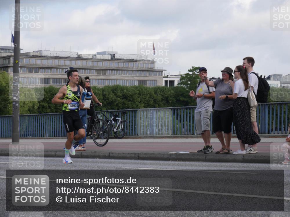 29.06.2025 - hella hamburg halbmarathon Luisa Fischer http://msf.ph/oto/8442383 29.06.2025 09:42:39 Kennedybrücke 18930, 5253, 6816, 9151, 9475 meine-sportfotos.de