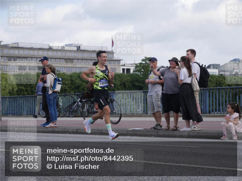 29.06.2025 - hella hamburg halbmarathon Luisa Fischer http://msf.ph/oto/8442395 29.06.2025 09:42:39 Kennedybrücke 18930, 5253, 6816, 9151, 9475 meine-sportfotos.de