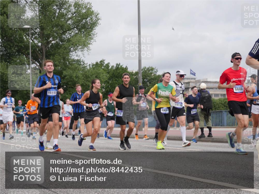 29.06.2025 - hella hamburg halbmarathon Luisa Fischer http://msf.ph/oto/8442435 29.06.2025 10:23:56 Kennedybrücke 113, 7425, 9981, 15113, 5812, 11603, 811, 17832, 1908, 14138, 6844, 6608, 1011, 2101, 2923, 4154, 4166, 4288, 4754, 5181, 5811, 5812, 6608, 6844, 8113, 8146, 8940, 9005, 9011, 9236, 9981, 10585 meine-sportfotos.de
