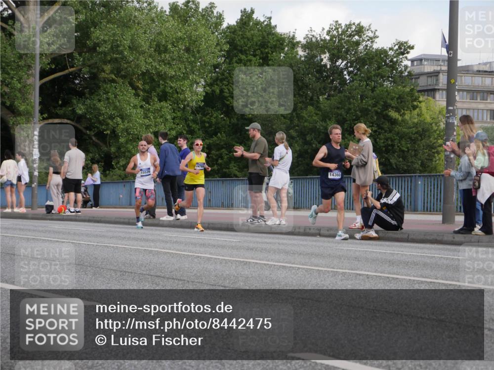 29.06.2025 - hella hamburg halbmarathon Luisa Fischer http://msf.ph/oto/8442475 29.06.2025 09:42:50 Kennedybrücke 14766, 15526, 14360 meine-sportfotos.de