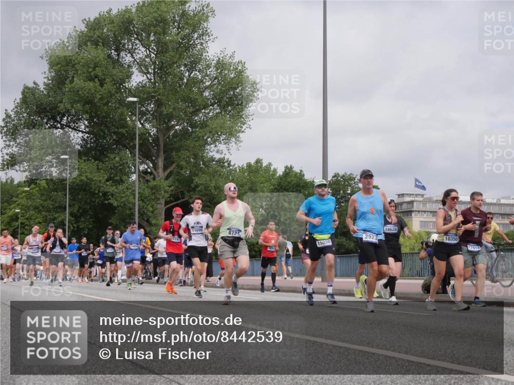 29.06.2025 - hella hamburg halbmarathon Luisa Fischer http://msf.ph/oto/8442539 29.06.2025 10:24:04 Kennedybrücke 11698, 8724, 3161, 14894, 14278, 17367, 2923, 15020, 18397, 18620, 10350, 17913, 2101, 2325, 2923, 2986, 3161, 3781, 3813, 4082, 6275, 6308, 8113, 8146, 8724, 9981, 10350, 10585, 10602 meine-sportfotos.de