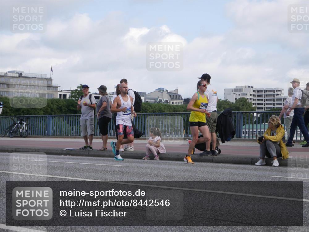 29.06.2025 - hella hamburg halbmarathon Luisa Fischer http://msf.ph/oto/8442546 29.06.2025 09:42:55 Kennedybrücke 15526, 14766 meine-sportfotos.de