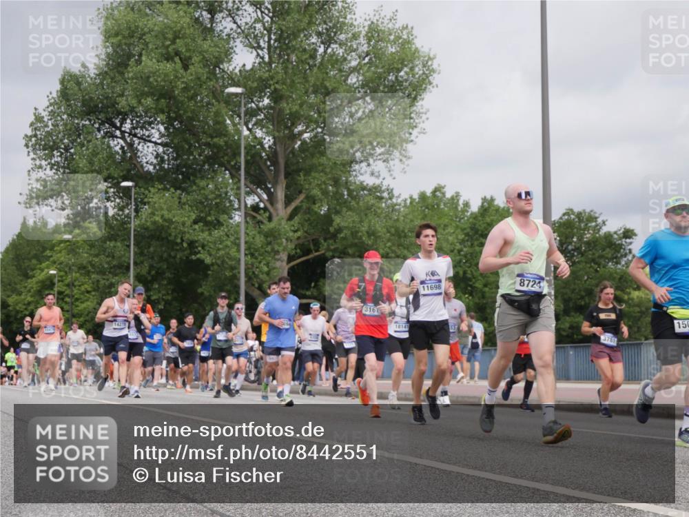29.06.2025 - hella hamburg halbmarathon Luisa Fischer http://msf.ph/oto/8442551 29.06.2025 10:24:05 Kennedybrücke 14278, 5572, 894, 11698, 316, 18141, 53, 8724, 3781, 150, 2325, 2923, 2986, 3161, 3781, 3813, 4082, 5625, 6275, 6308, 7608, 8146, 8724, 10350, 10585, 10602 meine-sportfotos.de