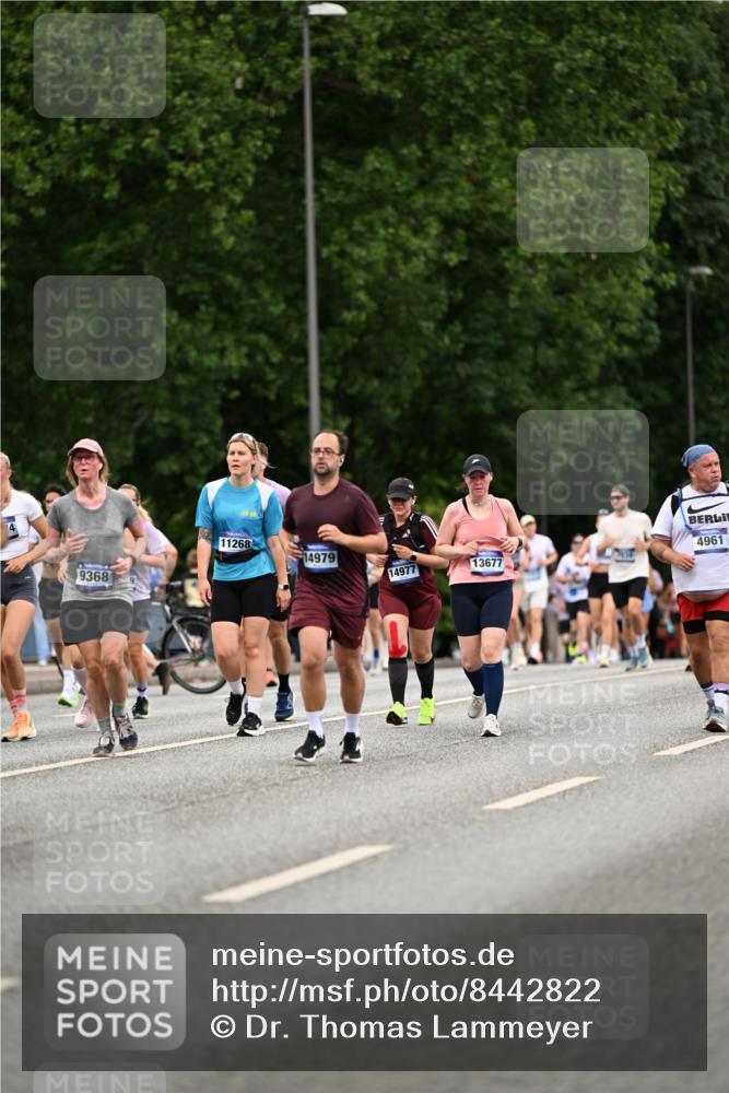 29.06.2025 - hella hamburg halbmarathon Dr. Thomas Lammeyer http://msf.ph/oto/8442822 29.06.2025 10:57:27 Kennedybrücke 2291, 2420, 2983, 4595, 6135, 6604, 7032, 7039, 7511, 7690, 9368, 10080, 10417, 10490, 10568, 10879, 10981, 11268 meine-sportfotos.de