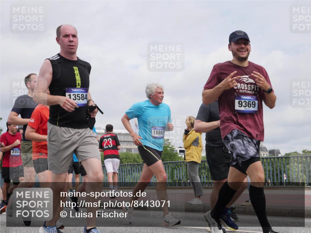 29.06.2025 - hella hamburg halbmarathon Luisa Fischer http://msf.ph/oto/8443071 29.06.2025 10:24:52 Kennedybrücke 13584, 2353, 23, 18851, 9369, 1072, 1191, 1250, 1958, 2315, 2353, 2529, 2815, 2841, 3606, 3770, 4697, 5122, 5412, 5759, 6103, 7075, 8286, 8959, 9326, 9369, 9483, 9532, 10019, 10125, 10374, 10787 meine-sportfotos.de