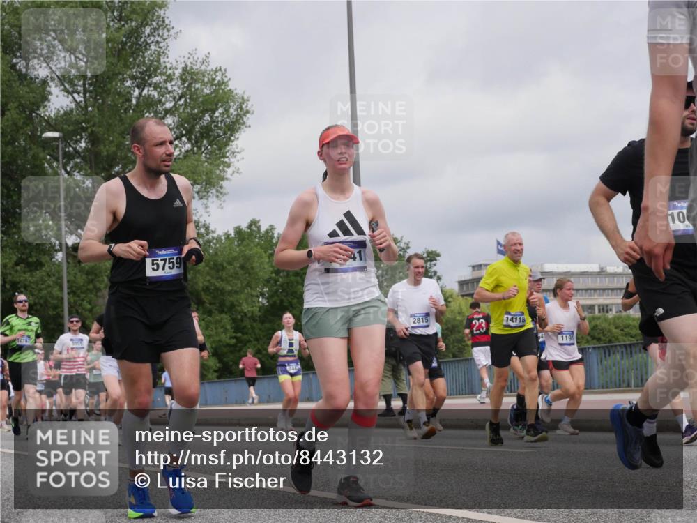 29.06.2025 - hella hamburg halbmarathon Luisa Fischer http://msf.ph/oto/8443132 29.06.2025 10:24:55 Kennedybrücke 10787, 8959, 5759, 948, 2815, 23, 14118, 1191, 10, 1072, 1158, 1191, 1250, 1958, 2315, 2353, 2529, 2815, 2841, 3606, 3770, 3826, 4046, 5412, 5641, 5759, 6103, 7075, 7672, 8896, 8959, 9326, 9483, 9532, 9635, 10019, 10125, 10787 meine-sportfotos.de