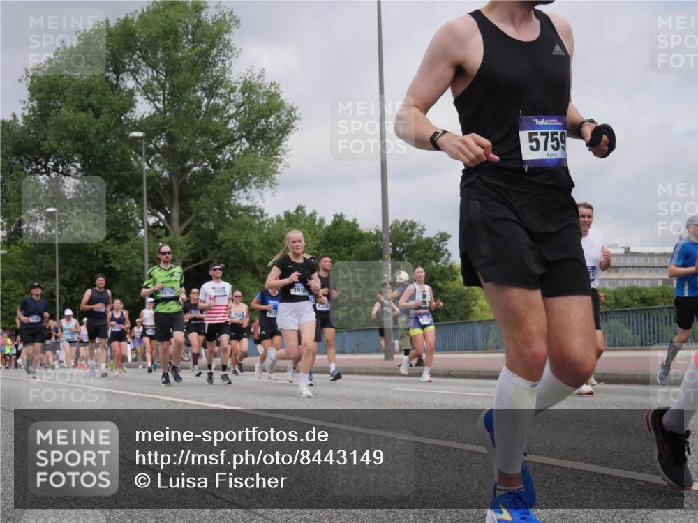 29.06.2025 - hella hamburg halbmarathon Luisa Fischer http://msf.ph/oto/8443149 29.06.2025 10:24:57 Kennedybrücke 5641, 10787, 8959, 2529, 360, 9326, 5759, 1072, 1158, 1191, 1250, 1668, 1958, 2315, 2353, 2529, 2815, 2841, 3606, 3825, 3826, 4046, 5412, 5641, 5759, 6103, 7075, 7672, 8860, 8896, 8959, 9002, 9326, 9483, 9635, 10019, 10125, 10787 meine-sportfotos.de