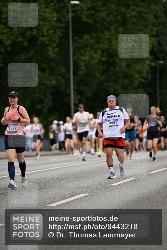 29.06.2025 - hella hamburg halbmarathon Dr. Thomas Lammeyer http://msf.ph/oto/8443218 29.06.2025 10:57:31 Kennedybrücke 2291, 2420, 2983, 4595, 6044, 7032, 7039, 7690, 7890, 8414, 9368, 10080, 10417, 10490, 10568, 10879, 10981, 11268 meine-sportfotos.de