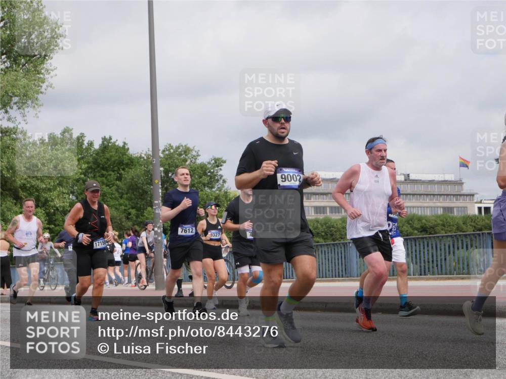 29.06.2025 - hella hamburg halbmarathon Luisa Fischer http://msf.ph/oto/8443276 29.06.2025 10:25:08 Kennedybrücke 17155, 7612, 3327, 9002, 1158, 1269, 1668, 2009, 3825, 4289, 4375, 7375, 7612, 8431, 8860, 8896, 9002, 9062, 9327, 9635, 9788, 10167 meine-sportfotos.de