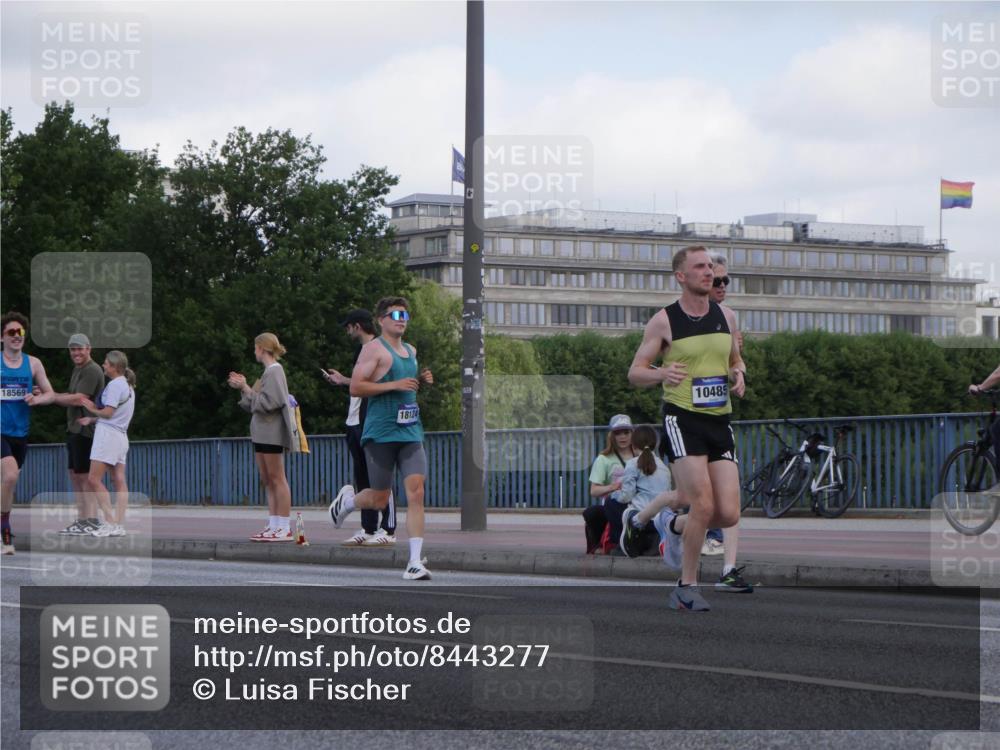 29.06.2025 - hella hamburg halbmarathon Luisa Fischer http://msf.ph/oto/8443277 29.06.2025 09:44:17 Kennedybrücke 18569, 18124, 10485, 2604, 10485 meine-sportfotos.de
