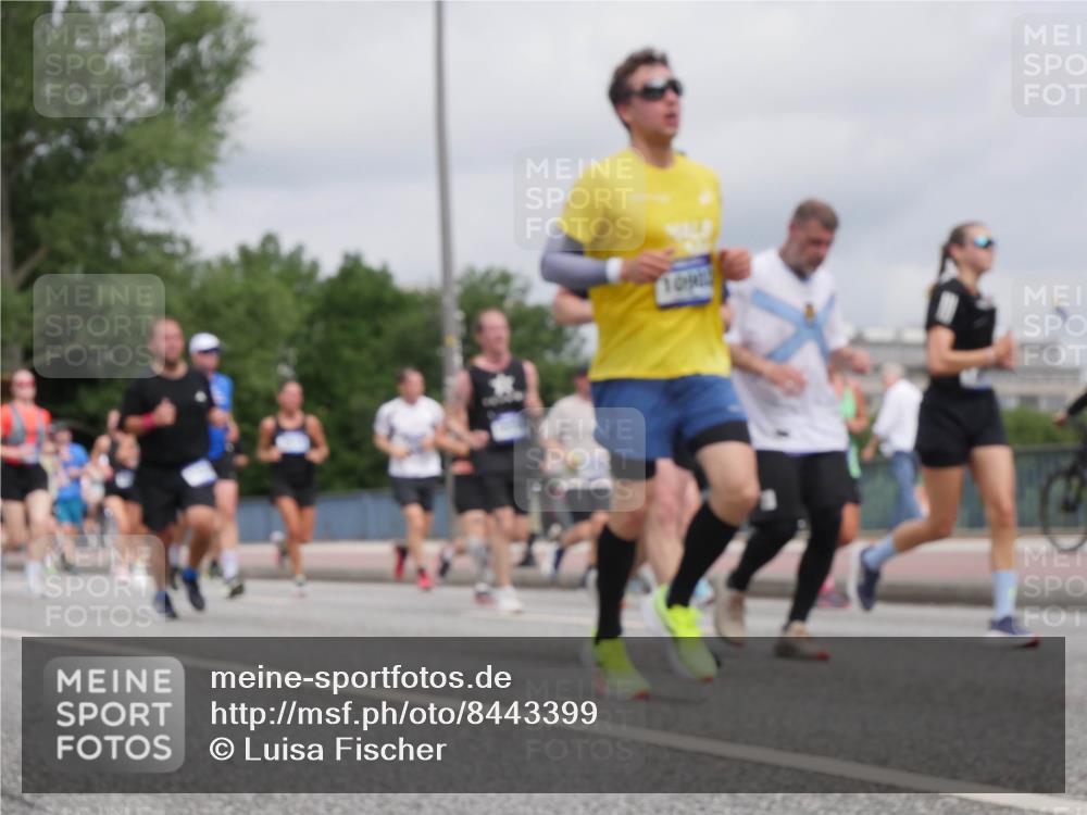 29.06.2025 - hella hamburg halbmarathon Luisa Fischer http://msf.ph/oto/8443399 29.06.2025 10:25:17 Kennedybrücke 1, 8, 10902, 1269, 1294, 1419, 1963, 2063, 2919, 3172, 4375, 4376, 6676, 8884, 8954, 9788, 9807, 10167 meine-sportfotos.de