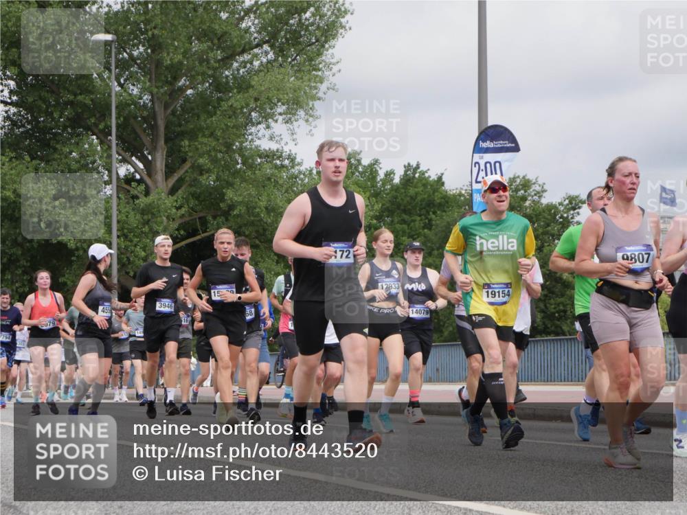 29.06.2025 - hella hamburg halbmarathon Luisa Fischer http://msf.ph/oto/8443520 29.06.2025 10:25:25 Kennedybrücke 7794, 079, 455, 149, 3946, 159, 68, 172, 200, 9807, 12933, 14079, 19154, 1294, 1419, 1598, 1963, 2063, 2172, 2919, 3108, 3172, 3458, 3735, 3768, 3946, 4114, 4556, 5079, 6030, 6303, 6805, 6849, 6977, 7162, 7794, 8884, 9204, 9516, 9807, 10241, 10663, 10710 meine-sportfotos.de