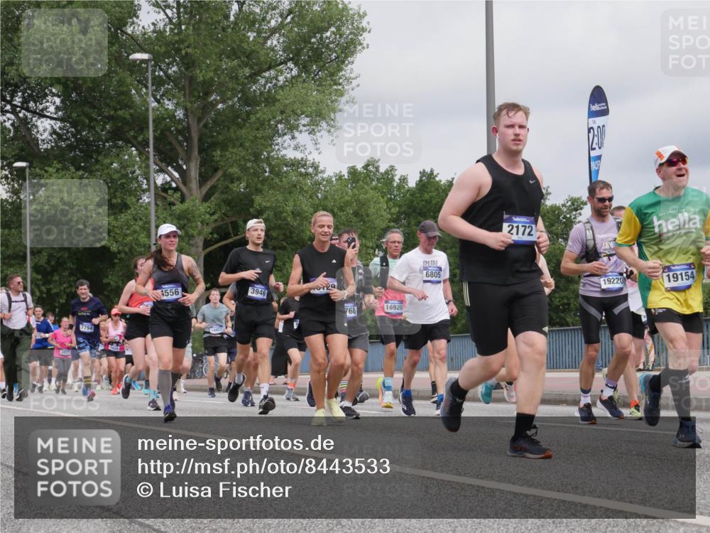 29.06.2025 - hella hamburg halbmarathon Luisa Fischer http://msf.ph/oto/8443533 29.06.2025 10:25:26 Kennedybrücke 6977, 556, 3946, 7794, 6729, 768, 16920, 6805, 12, 00, 2172, 19220, 19154, 1294, 1419, 1598, 2063, 2172, 3108, 3172, 3458, 3735, 3768, 3946, 4113, 4114, 4556, 5079, 6030, 6303, 6805, 6849, 6977, 7097, 7162, 7794, 9204, 9516, 9807, 10241, 10663, 10710 meine-sportfotos.de