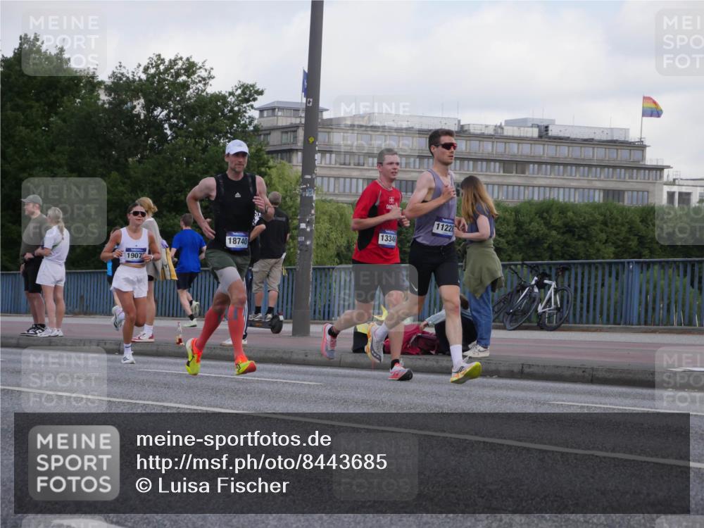 29.06.2025 - hella hamburg halbmarathon Luisa Fischer http://msf.ph/oto/8443685 29.06.2025 09:44:54 Kennedybrücke 1907, 18740, 13346, 11228 meine-sportfotos.de