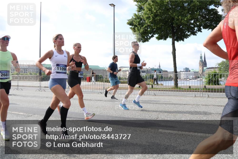29.06.2025 - hella hamburg halbmarathon Lena Gebhardt http://msf.ph/oto/8443727 29.06.2025 09:53:11 Lombardsbrücke 2685, 11094, 499, 16, 1012, 1070, 1163, 1176, 1391, 1466, 1558, 1613, 1735, 1750, 1759, 1782, 2048, 2189, 2213, 2233, 2234, 2365, 2402, 2590, 2623, 2788, 2970, 3021, 3098, 3109, 3124, 3304, 3907, 3917, 3928, 4080, 4091, 4277, 4497, 4553, 4691, 4933, 4981, 4997, 5022, 5132, 5476, 5477, 5623, 5624, 5682, 5692, 6081, 6152, 6203, 6375, 6460, 6712, 6716, 7005, 7093, 7147, 7191, 7204, 7322, 7325, 7450, 7599, 7765, 7843, 8063, 8145, 8467, 8664, 9126 meine-sportfotos.de