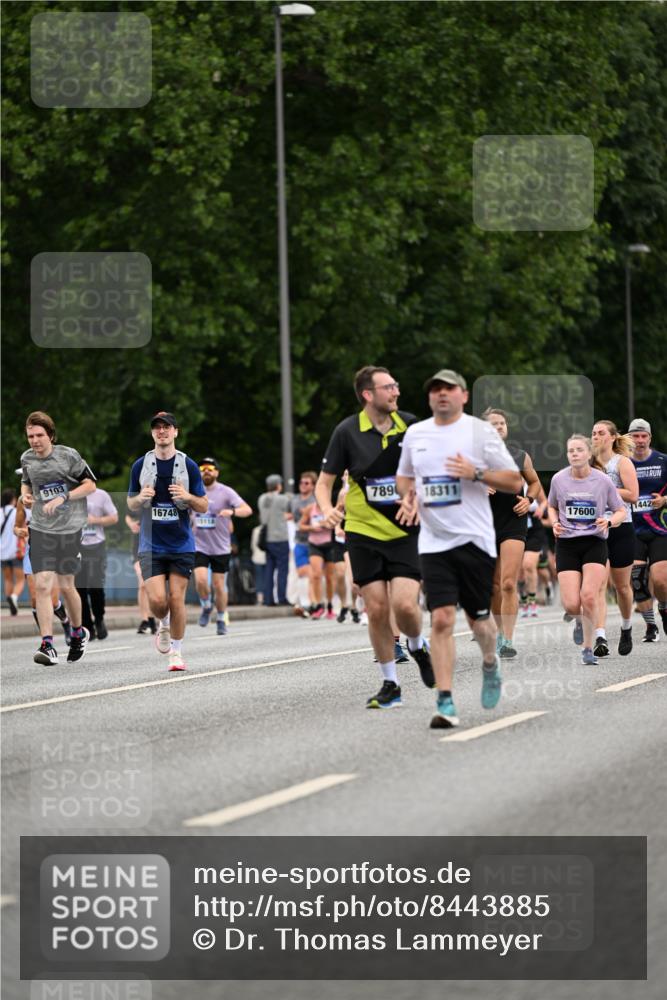 29.06.2025 - hella hamburg halbmarathon Dr. Thomas Lammeyer http://msf.ph/oto/8443885 29.06.2025 10:57:42 Kennedybrücke 1753, 2291, 4595, 5562, 6041, 6044, 6913, 7039, 7611, 7890, 8212, 8414, 8515, 9103, 9368, 9545, 9685, 10490, 10981, 11268 meine-sportfotos.de