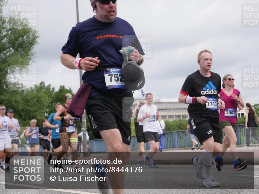 29.06.2025 - hella hamburg halbmarathon Luisa Fischer http://msf.ph/oto/8444176 29.06.2025 10:26:12 Kennedybrücke 110826, 752, 8355, 5629, 17438, 3003, 2022, 2294, 2514, 3003, 3769, 4969, 5223, 5629, 5798, 5838, 6578, 6747, 6784, 6785, 7266, 7891, 7919, 8355, 8715, 9256, 10088 meine-sportfotos.de