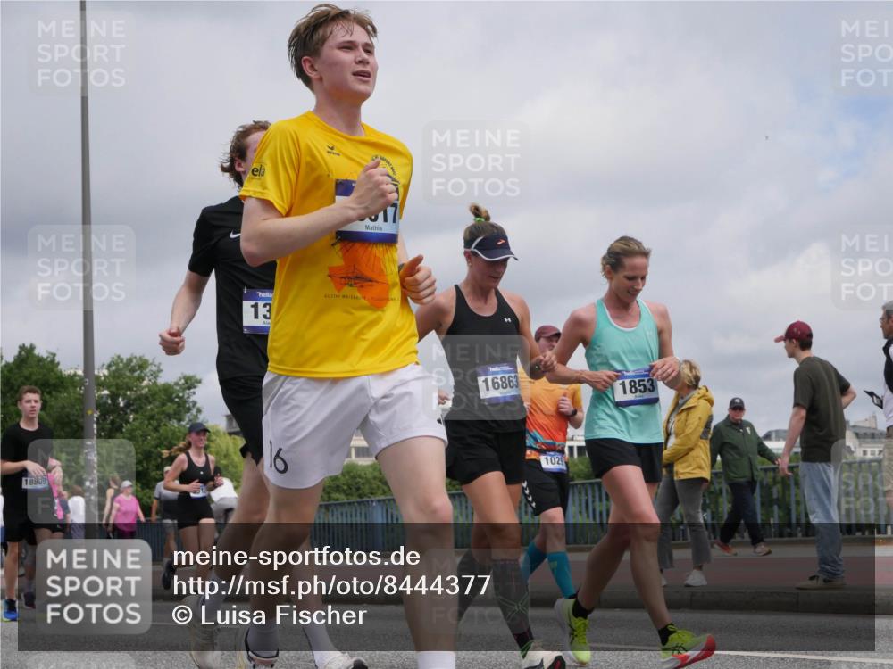 29.06.2025 - hella hamburg halbmarathon Luisa Fischer http://msf.ph/oto/8444377 29.06.2025 10:26:24 Kennedybrücke 18809, 17, 13, 16, 16863, 1029, 1853, 1029, 1187, 1362, 1372, 1853, 3029, 4728, 4793, 6578, 7919, 9133, 9301, 9512, 9913 meine-sportfotos.de
