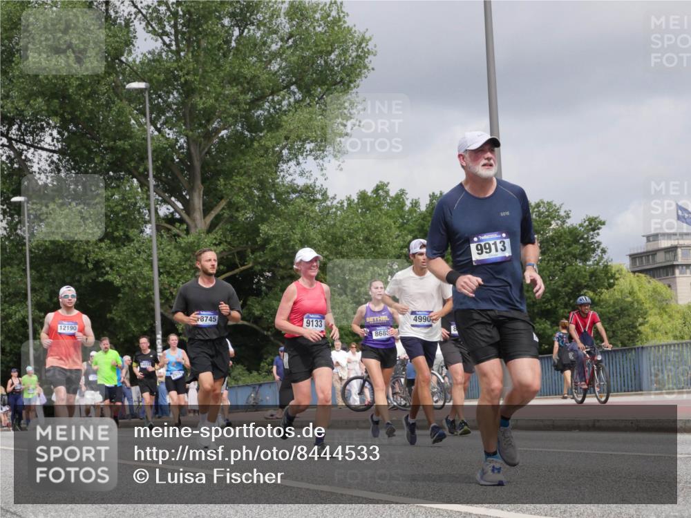 29.06.2025 - hella hamburg halbmarathon Luisa Fischer http://msf.ph/oto/8444533 29.06.2025 10:26:32 Kennedybrücke 12190, 14512, 8745, 9133, 4990, 8689, 9913, 1187, 1362, 2925, 3013, 3029, 4728, 5343, 8687, 8688, 9133, 9913 meine-sportfotos.de