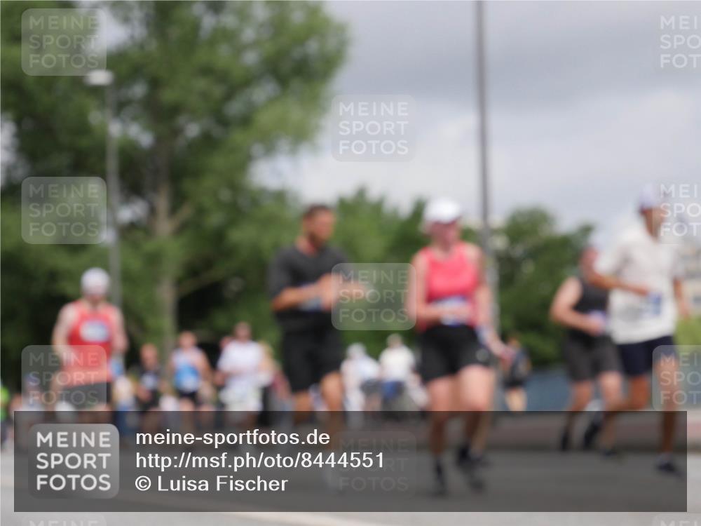 29.06.2025 - hella hamburg halbmarathon Luisa Fischer http://msf.ph/oto/8444551 29.06.2025 10:26:33 Kennedybrücke 1187, 1362, 2925, 3013, 3029, 4728, 5343, 8687, 8688, 9133, 9913 meine-sportfotos.de